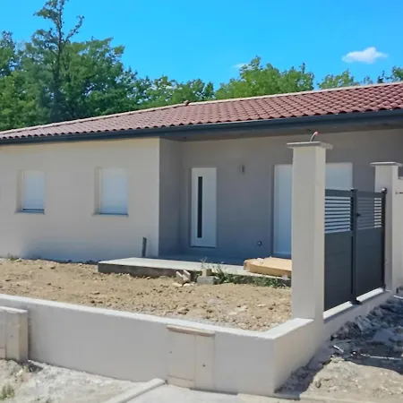 Maison Confortable, Climatisee * Saint-Uze